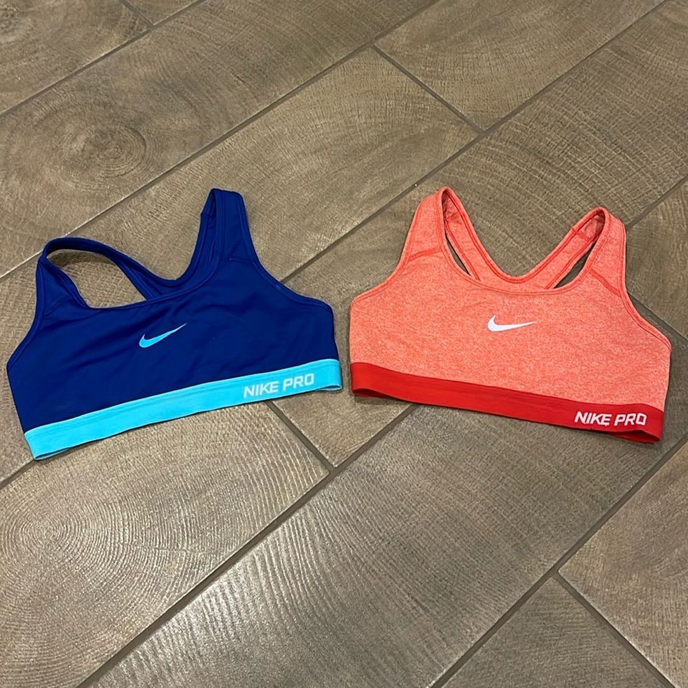 Nike sports bra